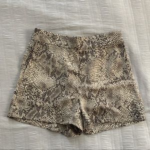 Snake shorts